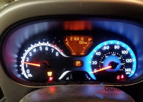 2011 Nissan Cube Base z USA, uszkodzony, nr VIN JN8AZ2KR9BT213374